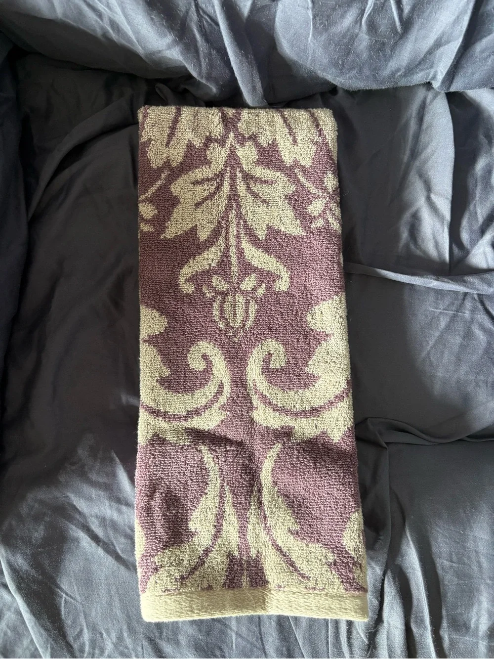 NWT Villa Chic Patterned Hand Towel